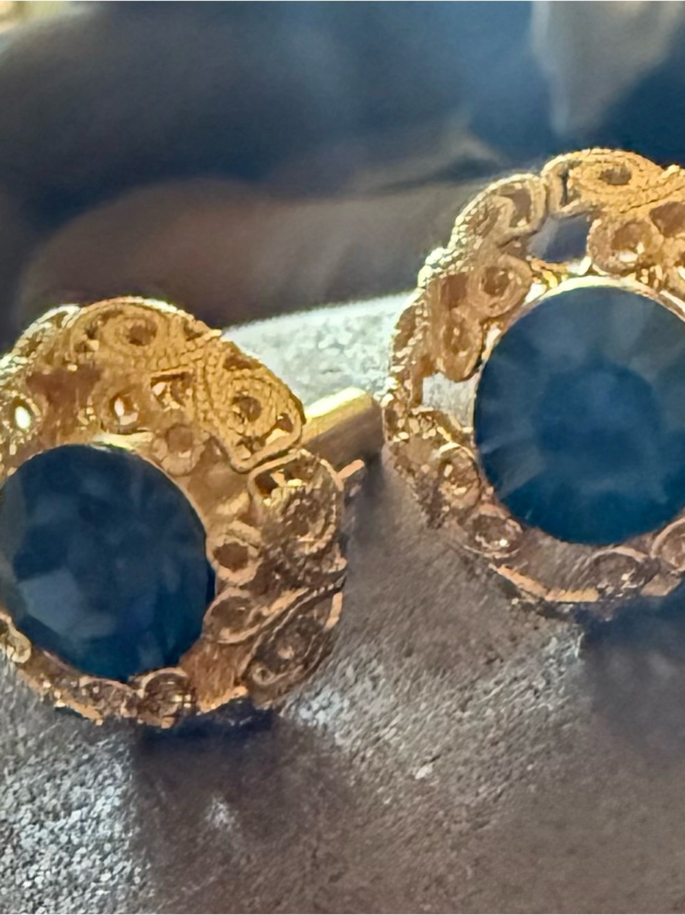Vintage cufflinks with Deep Blue Gemstones